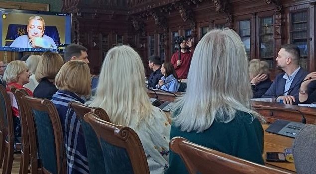 Професор Людмила МАРЧУК – учасниця діалогової платформи «Українська мова: нові контексти буття» Професор Людмила МАРЧУК – учасниця діалогової платформи «Українська мова: нові контексти буття»